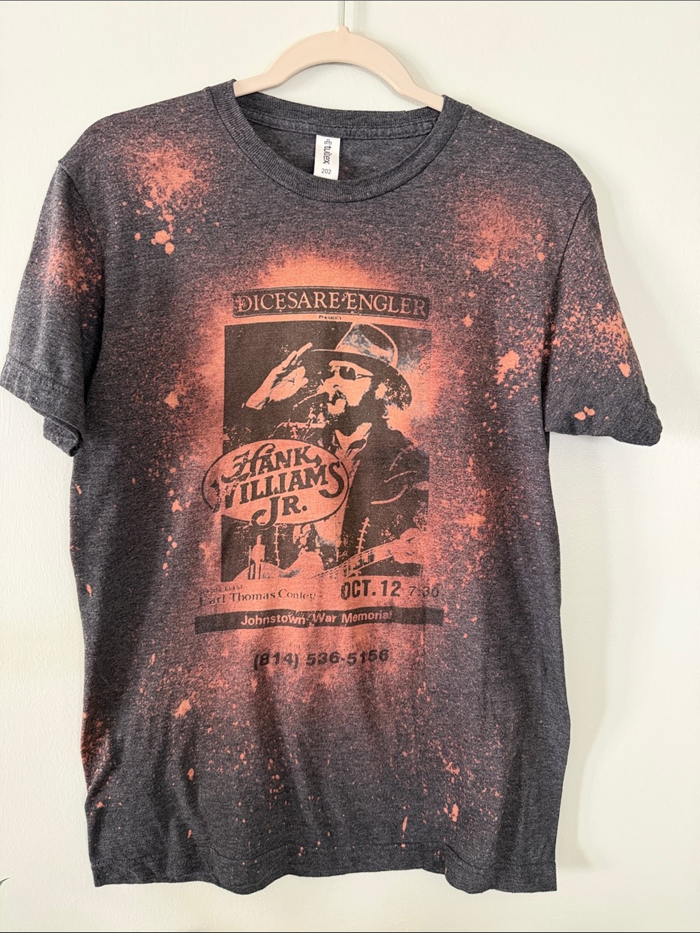 Hank Williams Jr Johnstown War Memorial Charcoal Graphic Tee